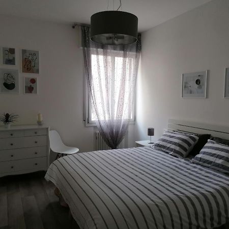 Angela Guest House In Centro Storico كونيليانو المظهر الخارجي الصورة